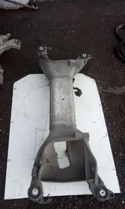 Peugeot 407 Rear subframe 9640716610