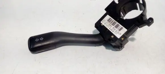 Volkswagen PASSAT B5 Indicator stalk 8L0953513G
