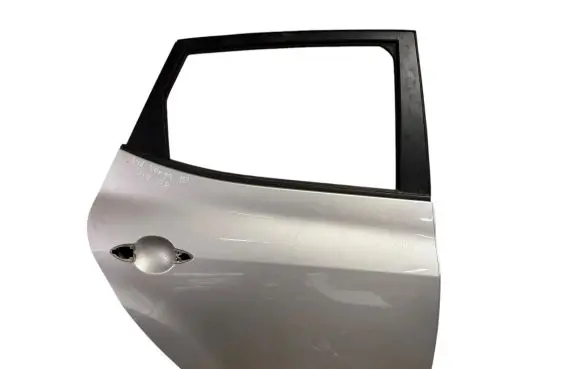 KIA Venga Rear door