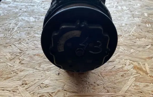 Mercedes-Benz C W203 Air conditioning (A/C) compressor (pump) 447220-8253
