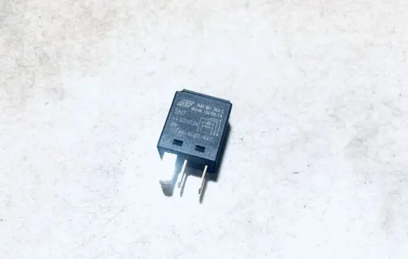 Porsche Cayenne (9PA) Other relay 7m0951253c 95vw10k705ea