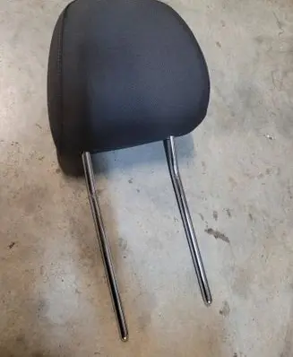 Audi A3 S3 8V Front seat headrest 8v0881901