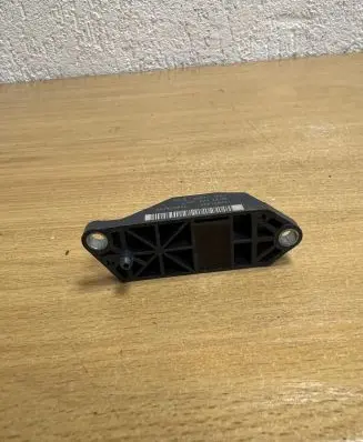 Mercedes-Benz E W211 Airbag deployment crash/impact sensor A0018209326 D9984