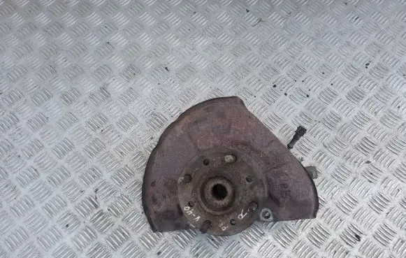 Volvo S40, V40 Front wheel hub