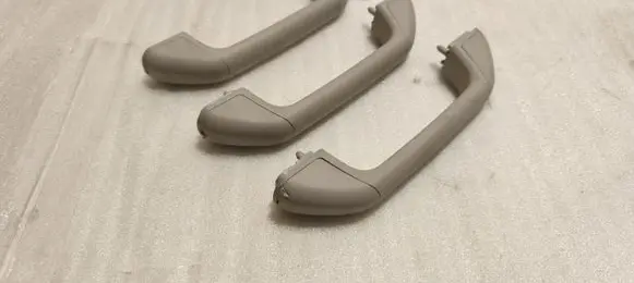 Dacia Sandero III A set of handles for the ceiling 