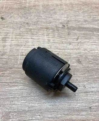 BMW 5 E39 Light switch 8363683