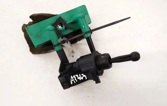 Clutch master cylinder