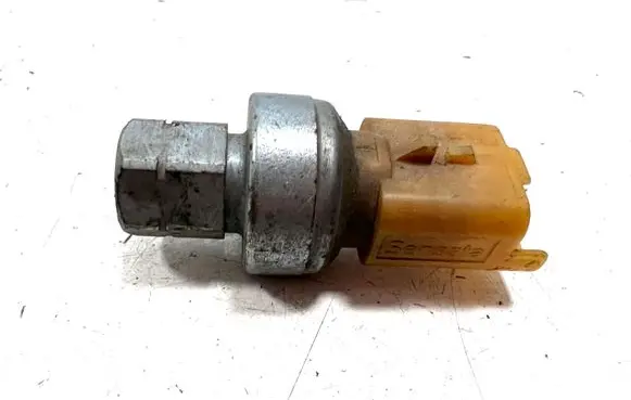Peugeot 308 Air conditioning (A/C) pressure sensor 9673006380 82CP3204 28RSMX5