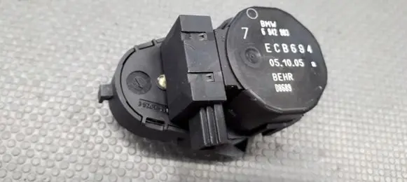 BMW 5 E60 E61 A/C air flow flap actuator/motor 6942993