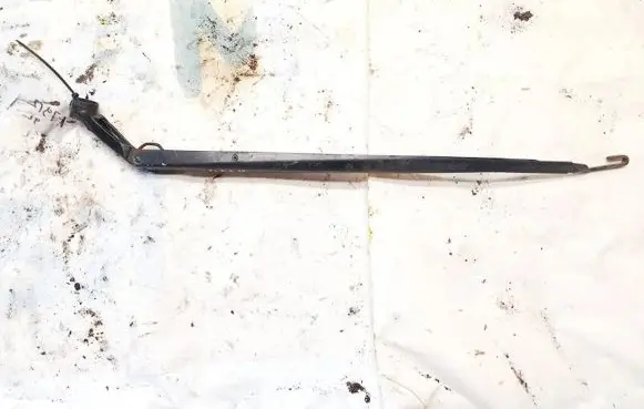 Toyota Urban Cruiser (XP110) Front wiper blade arm