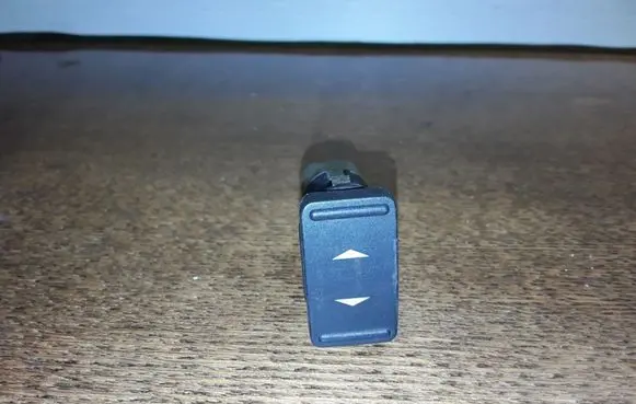 Ford Focus Electric window control switch 14529BB