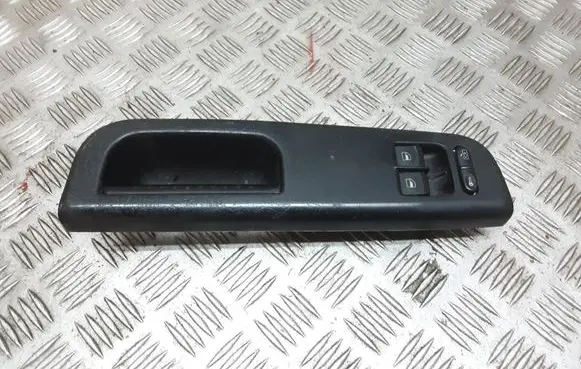 Volkswagen PASSAT B5.5 Electric window control switch 1J3959857B