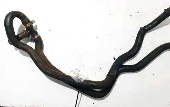 Volvo V70 Engine coolant pipe/hose