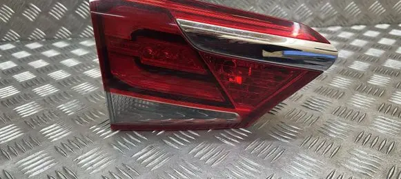 Hyundai i40 Tailgate rear/tail lights 924033Z5