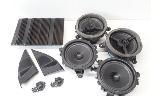 Volvo XC90 Audio system kit 30732824 8633664 8633109