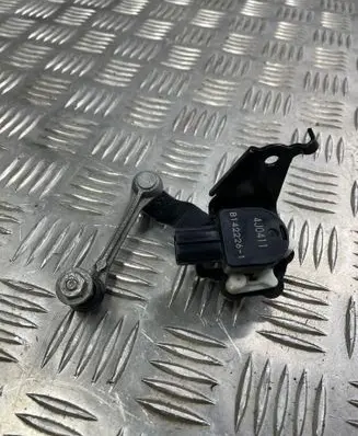 Lexus NX Rear air suspension level height sensor B152226-1 4J0411