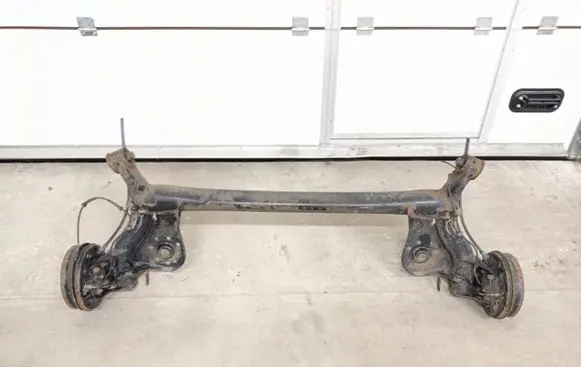 Toyota Aygo AB40 Rear beam 421100H020