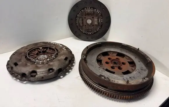 Iveco Daily 3rd gen Clutch set kit 504118553 504118535