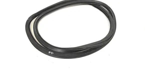 Audi A1 Rubber seal front door (on door) 8X4831722B