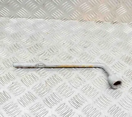 Dodge Stealth Wheel nut wrench 