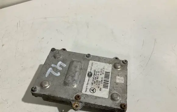 Mercedes-Benz E W211 Headlight ballast module Xenon A0028202426 1106172 5DF00827900