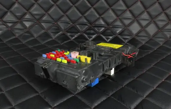 Hyundai Coupe Fuse box set 954902C440 97RAI010015 E11023944