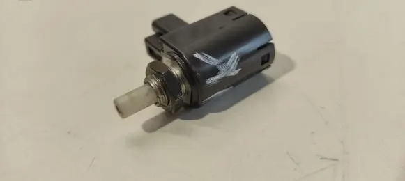 Clutch pedal sensor