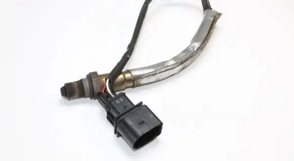 Audi A4 S4 B7 8E 8H Lambda probe sensor 06A906262BE