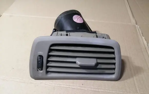 Volvo V70 Dashboard side air vent grill/cover trim 3409375