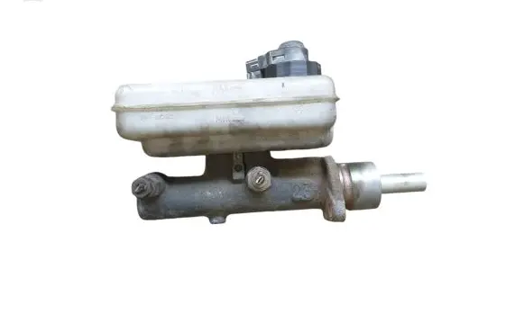 Iveco Daily 35 - 40.10 Master brake cylinder 21030199