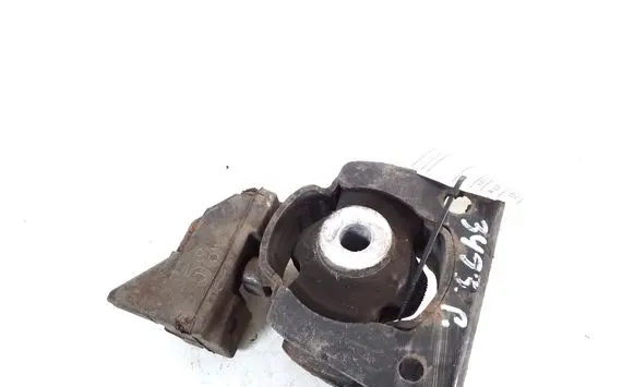 Toyota Prius+ (ZVW40) Engine mount bracket 12361-37090
