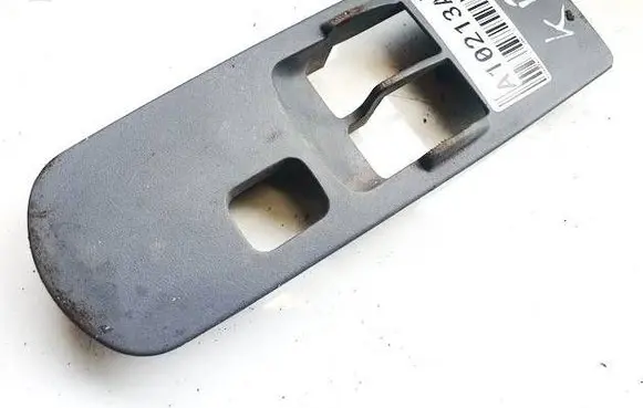 Mitsubishi Colt Front door window switch trim 287298