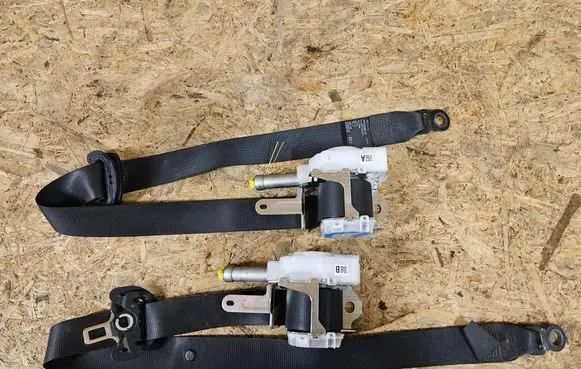 Toyota Corolla E210 E21 Front seatbelt 7322002630 7321002690