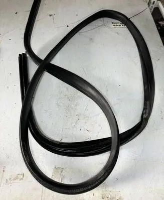 Ford Focus Sliding door rubber seal 