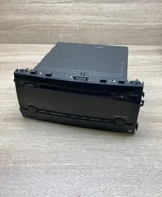 Toyota Prius (XW20) Radio/CD/DVD/GPS head unit 8612047240