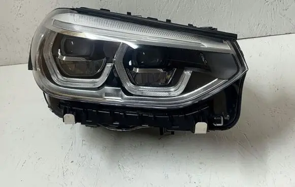 BMW X3 G01 Headlight/headlamp 8739654