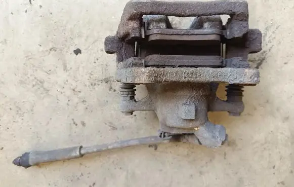Land Rover Range Rover Sport L320 Rear brake caliper