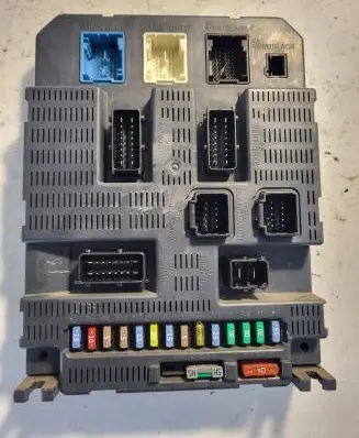Renault Scenic III - Grand scenic III Comfort/convenience module 9663798180 1044080220807 1938800240707