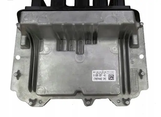 BMW 2 F46 Engine control unit/module 8699957