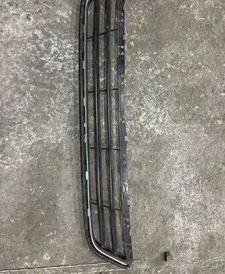 Ford Mondeo MK IV Front bumper lower grill DS7317B968