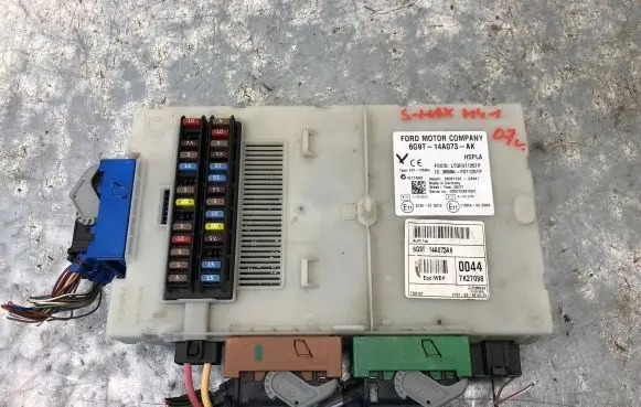 Ford S-MAX Fuse box set 6G9T-14A073-AK