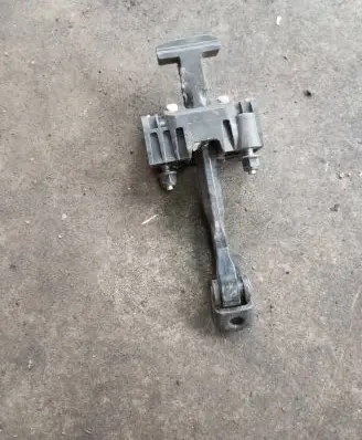 Volvo XC60 Front door check strap stopper 31298466