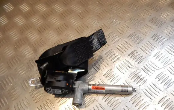 Volvo S80 Middle seatbelt (rear) 39818826 32218