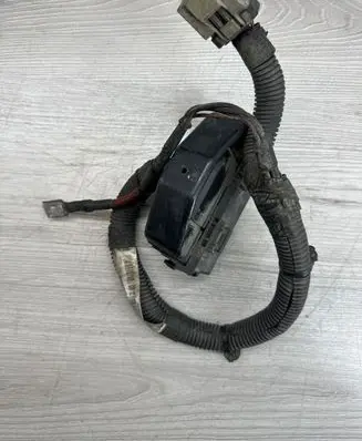 Dodge Nitro Relay mounting block P56048622AD 56006709 TAWJ0307C0659