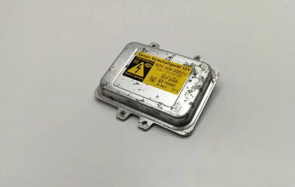 BMW 5 E60 E61 Headlight ballast module Xenon 5DV009000 5DV00900000 D1S