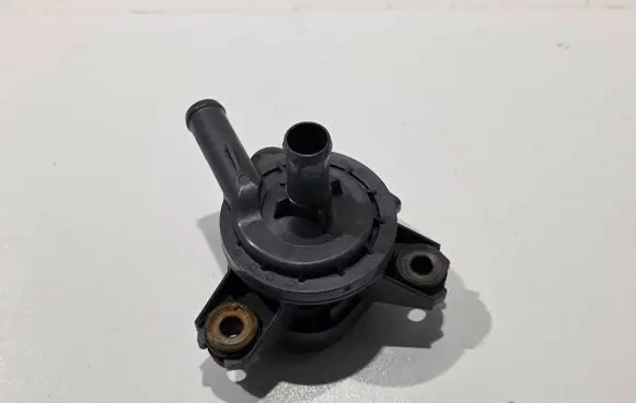Lexus CT 200H Water pump G904047090