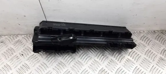 BMW 5 E60 E61 Fuse module 6114695733002