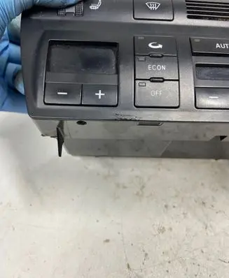 Audi A6 S6 C5 4B Climate control unit 4B0820043AF 5HB00760422 D650000