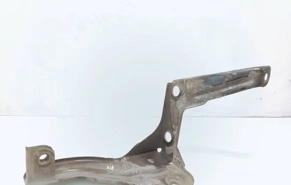 Audi A6 S6 C6 4F Intercooler pipe mounting bracket 4F0145813F