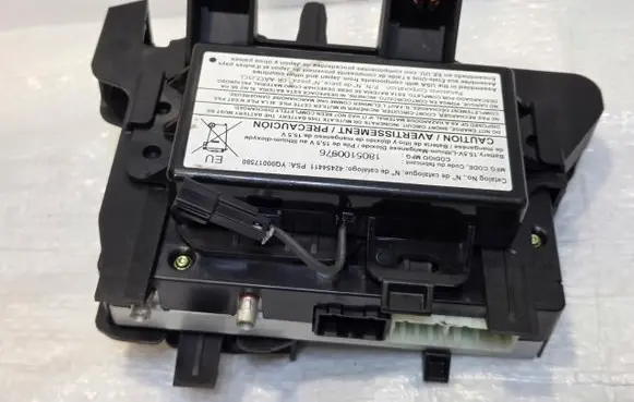 Opel Insignia B Battery control module 84365981